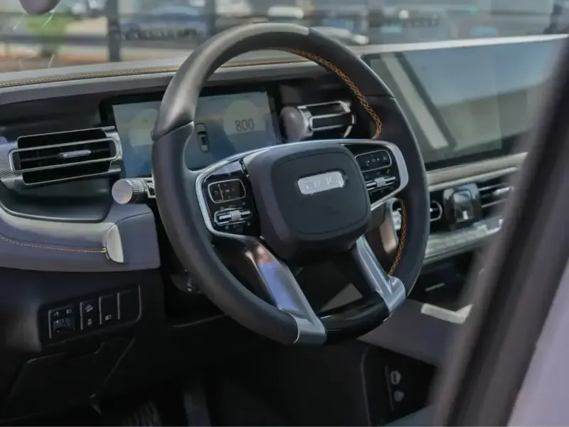 التصميم الداخلي في سيارة بايك BJ 40 2026 